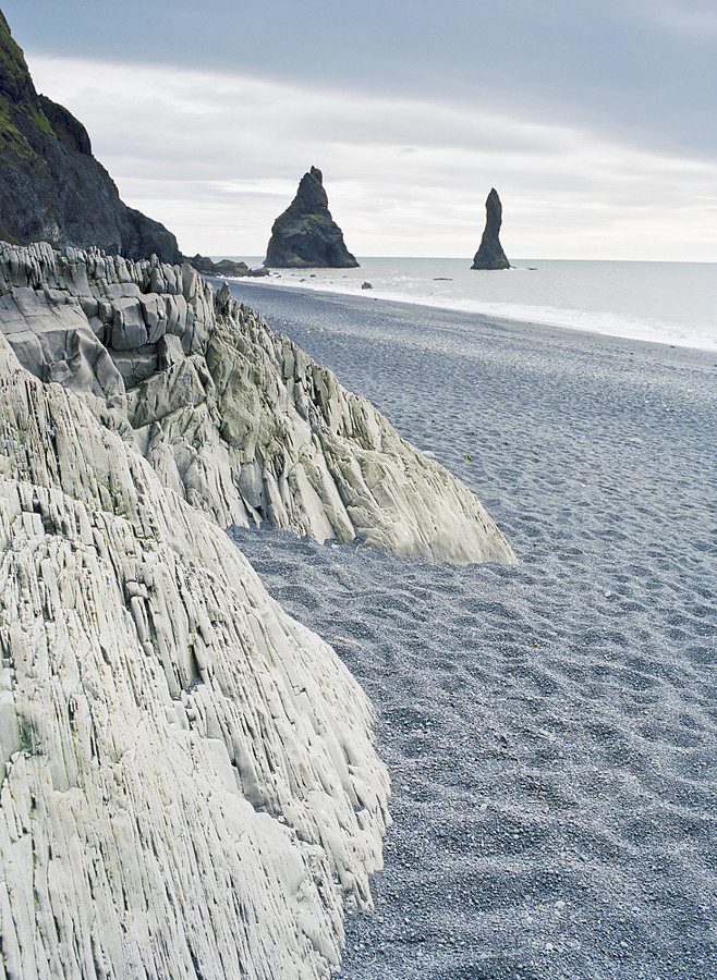 Reynisdrangar - Mamiya 645 - Ektar 100