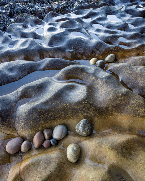 Jim Robertson- 2048 srgb twelve pebbles no3