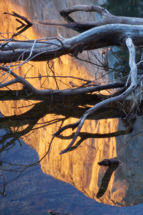Reflections_of_El_Capitan_Yosemite