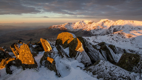 December dawn from Bowfell to the Scafells