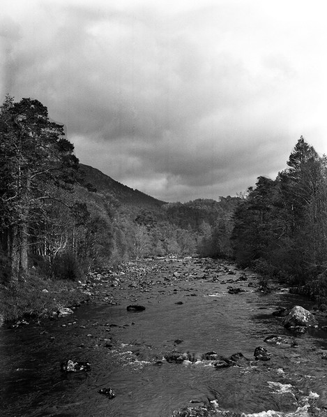 45_2014_68_View_from_Dog-Falls_cark_park_bridge_72dpi