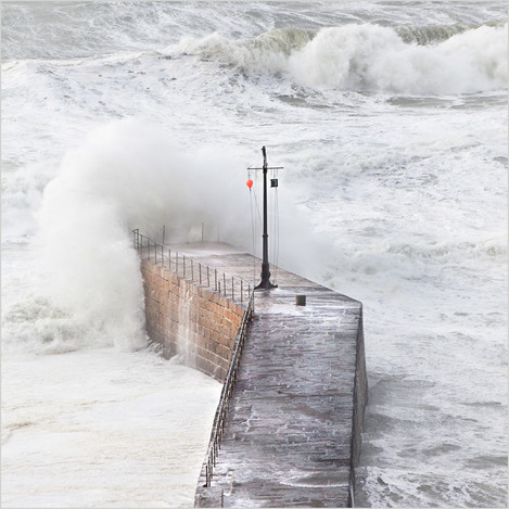 Storm at Porthleven Pier