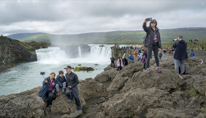 David Ward - Godafoss selfies