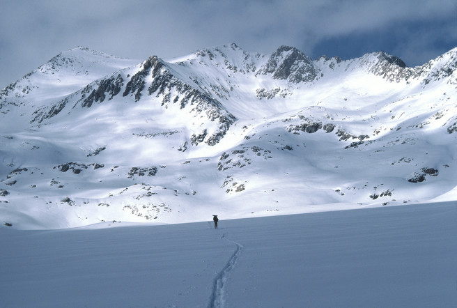 Skiing Into Evolution Valley After Muir Hut