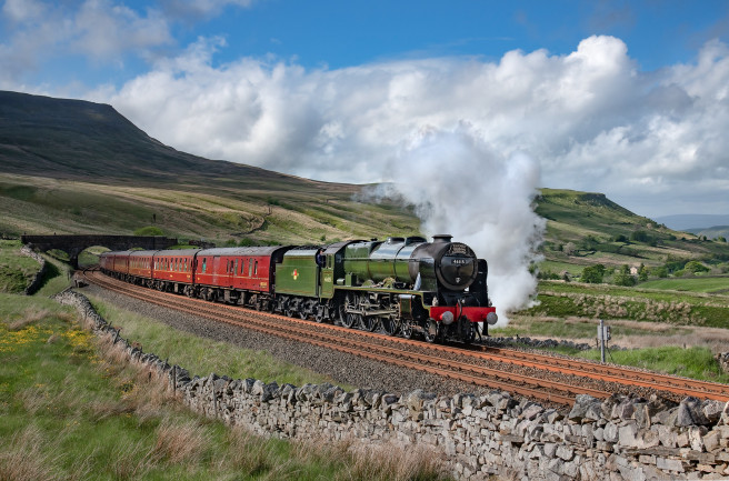 Loco At Aisgill Jcs