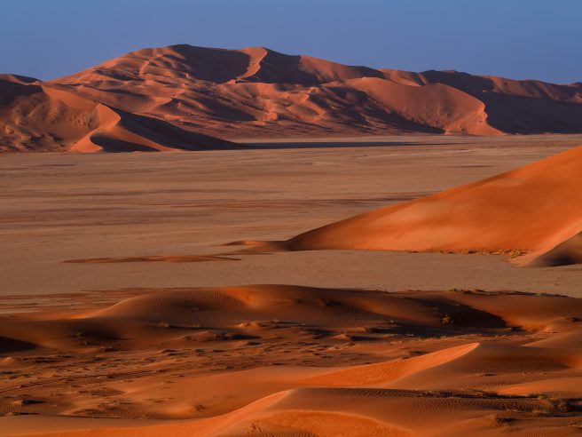 Unterwegs In Den Dünen Der Rub Al Khali, Oman.