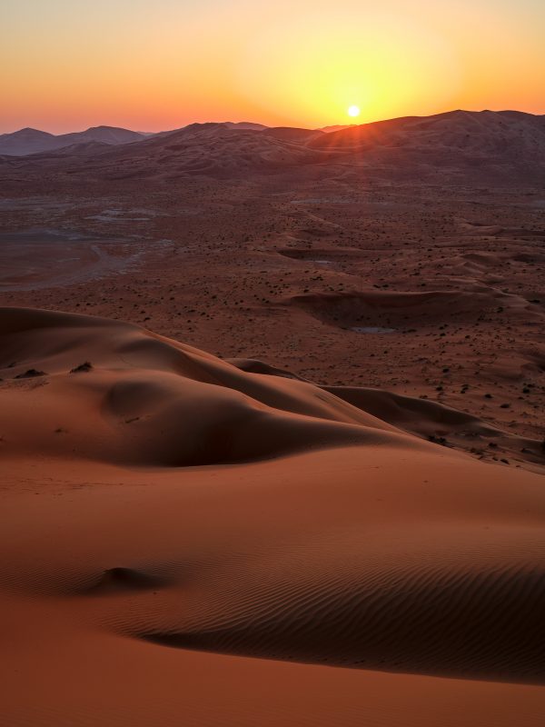 Unterwegs In Den Dünen Der Rub Al Khali, Oman.
