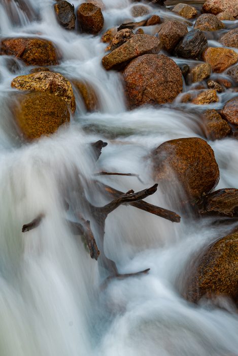 491 99 Water Over Wood And Rock